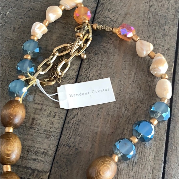 Handmade crystal pendant wood necklace ✨ - Picture 4 of 5